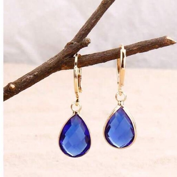 Elegant Gold and Blue Teardrop Earrings